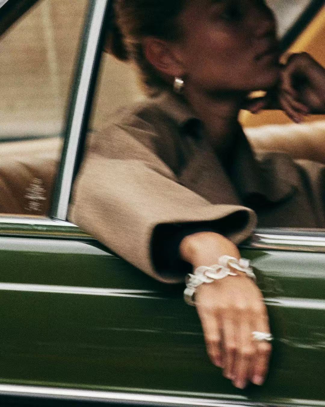 Bracelet