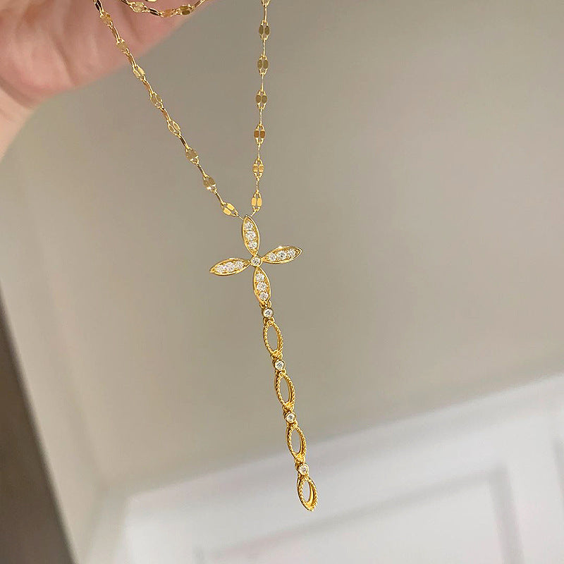 Flash eight-pointed star compass necklace female 2025 new tassel cross four-leaf clover clavicle chain