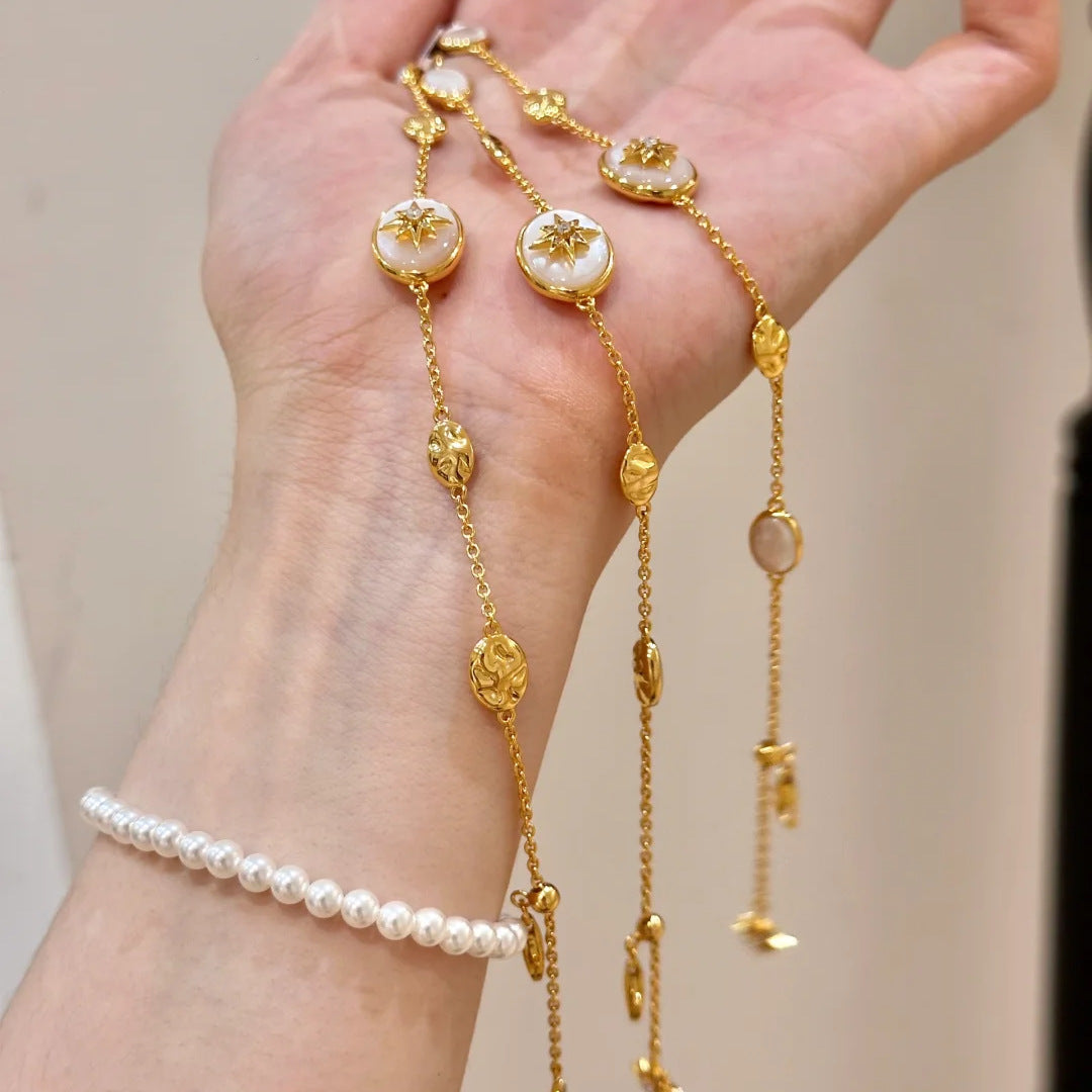 Medieval old money style natural mother-of-pearl star necklace light luxury simple shell lucky star bracelet set