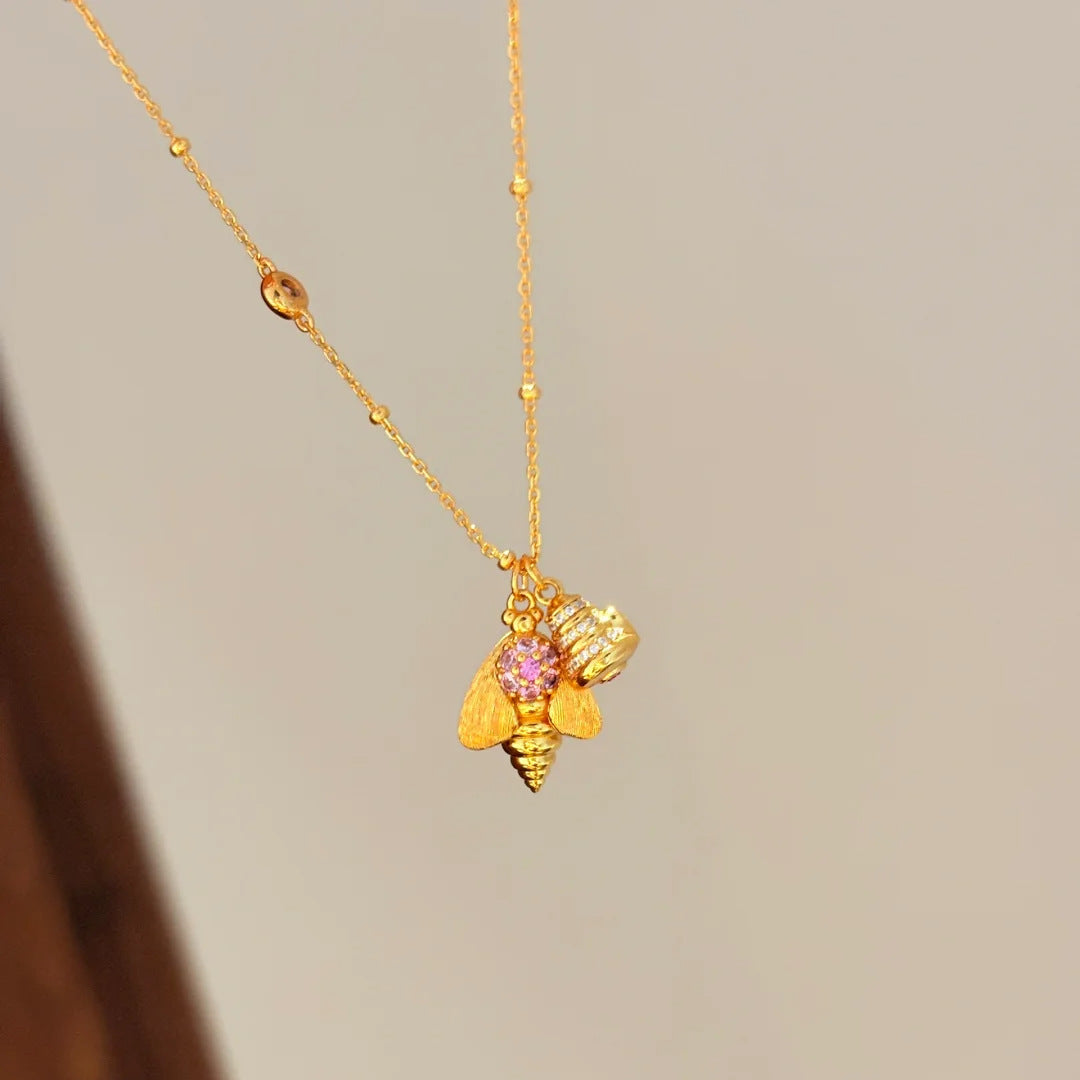 Italian hand-brushed bee pendant necklace simple diamond heart-shaped bracelet necklace earrings