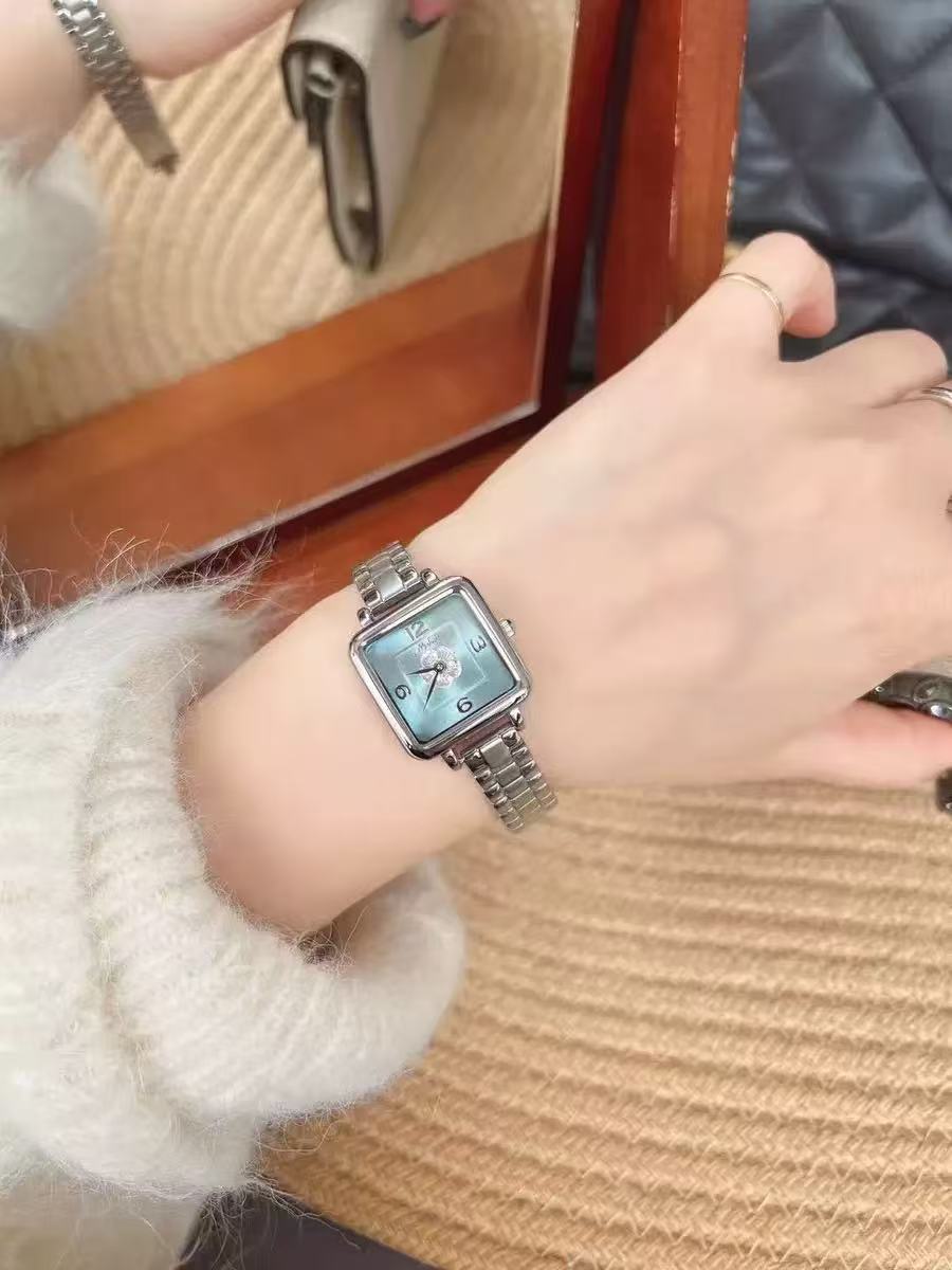 Niche Glacier Blue Camellia Quartz Watch Silver Fashion Retro Advanced Bamboo Women's Watch