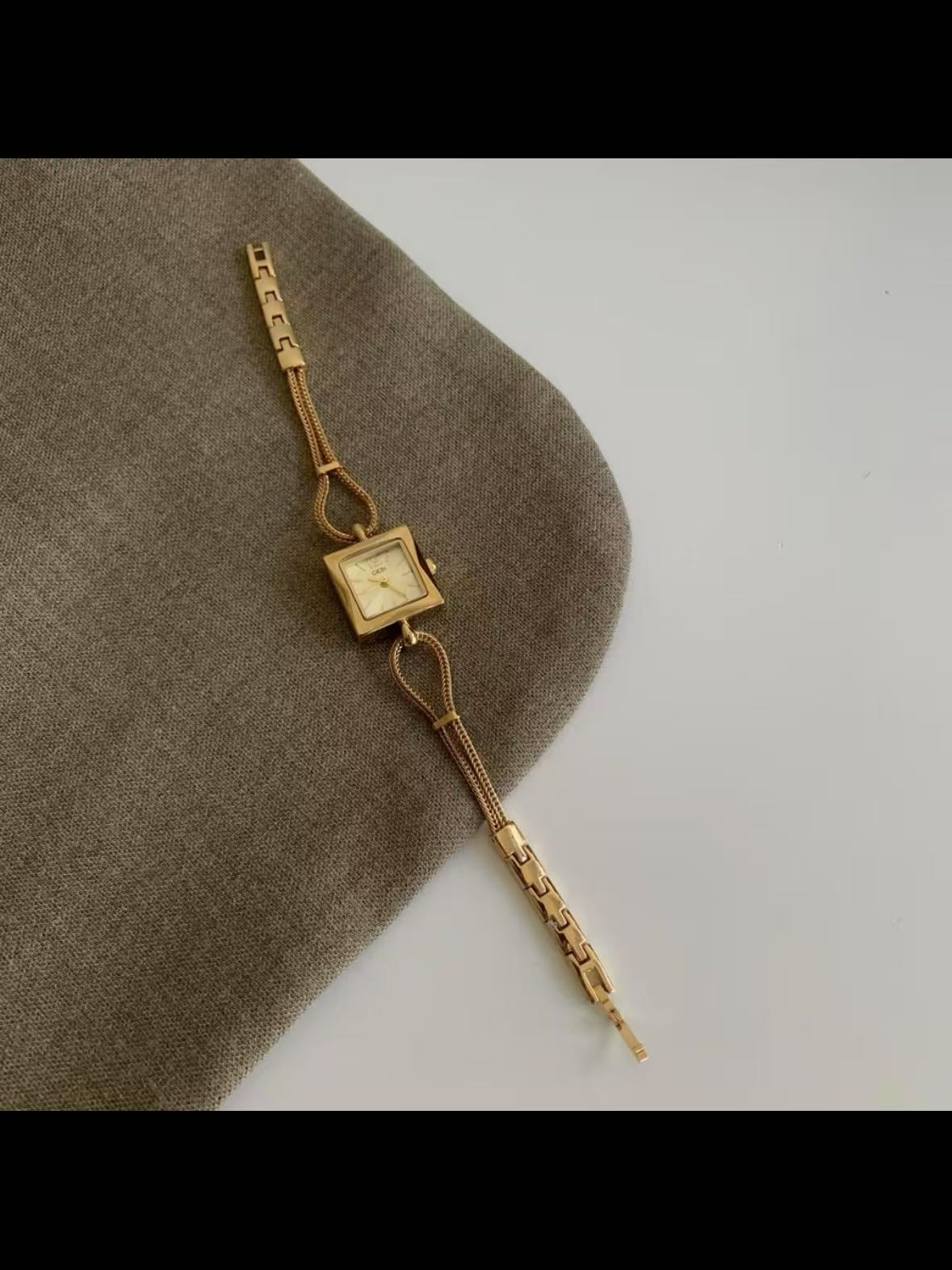 Simple high-end bracelet chain square watch for women gold niche design watch
