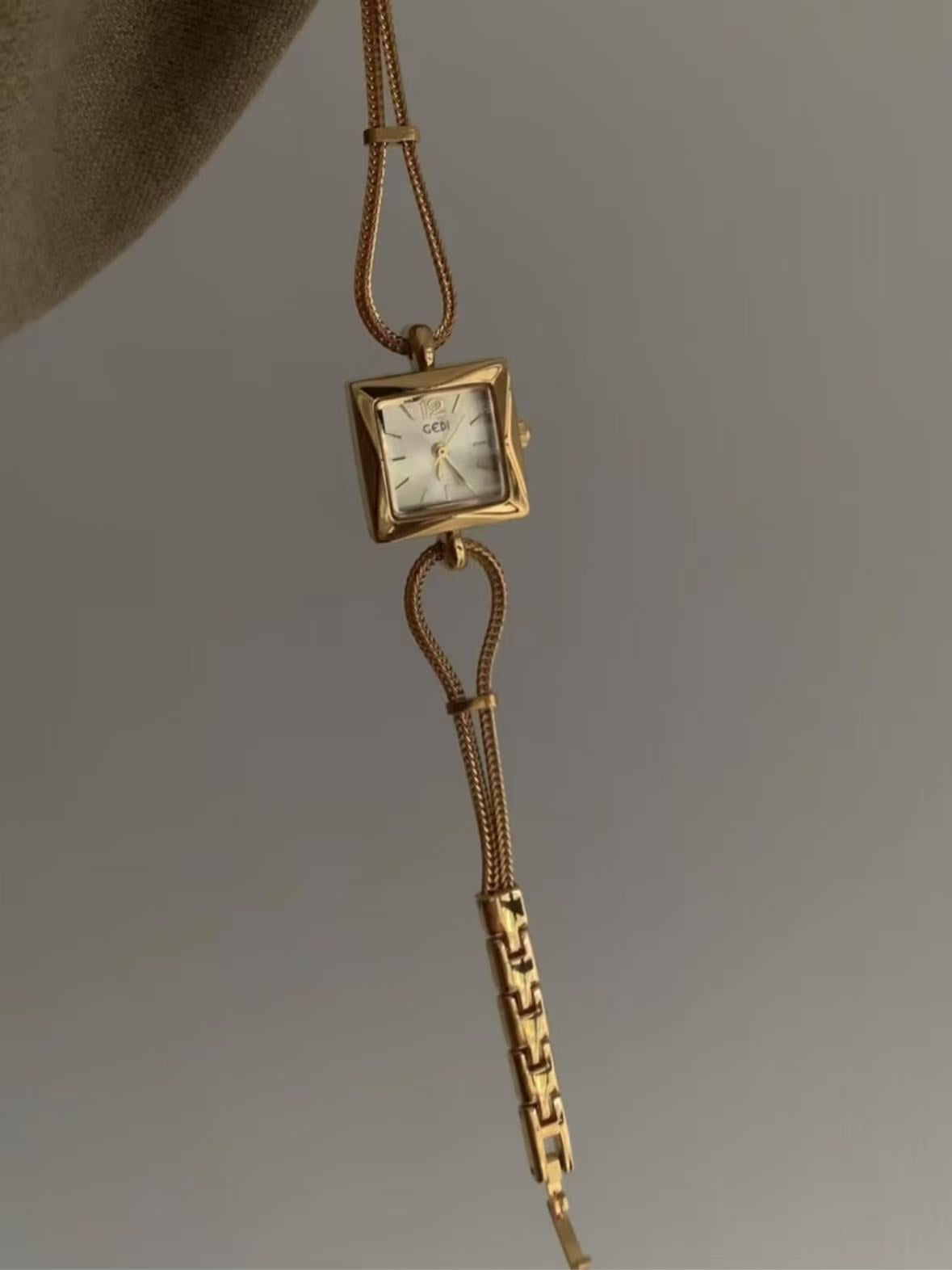 Simple high-end bracelet chain square watch for women gold niche design watch