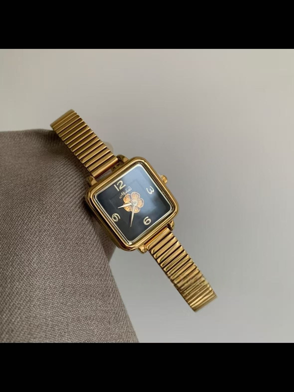 Vintage Camellia Square Women's Watch Light Luxury Second-hand Quartz Watch