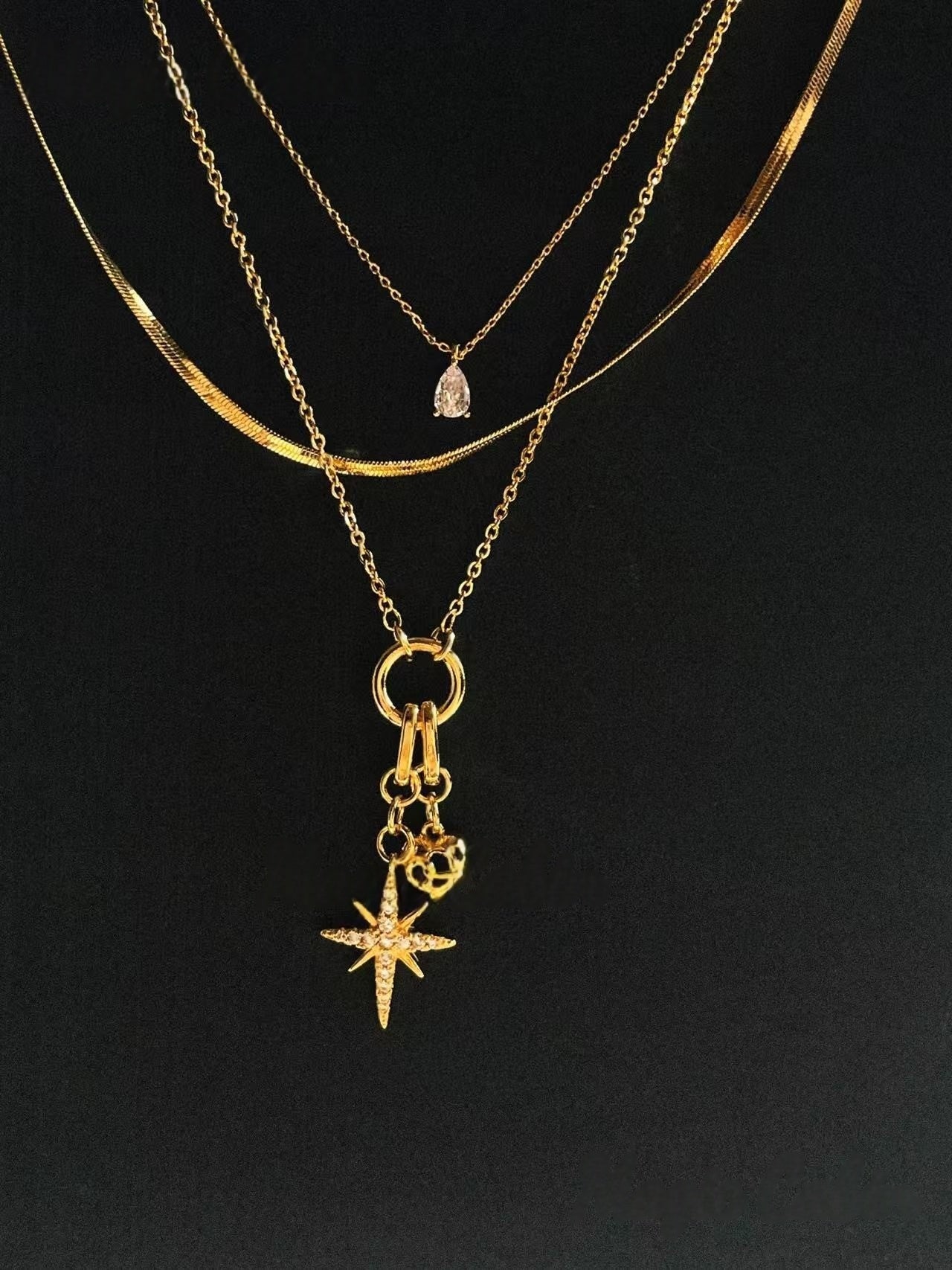 Retro light luxury high-end eight-pointed star diamond heart earrings necklace summer niche unique